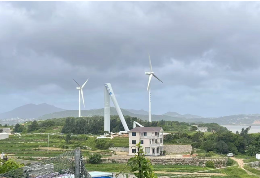 福建福清一風(fēng)電場發(fā)生倒塔事故